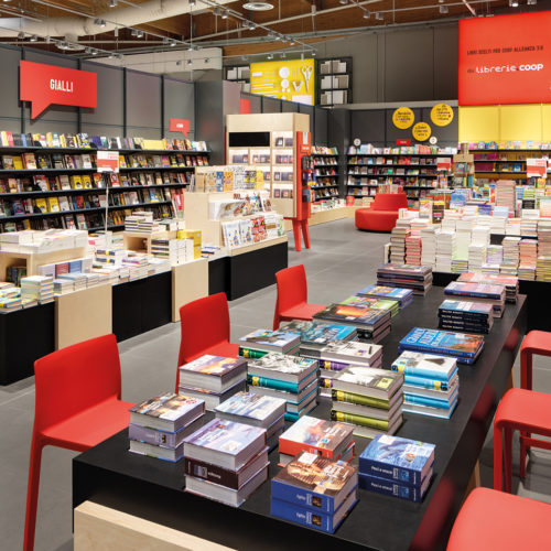 Coop-Shops aus dem Nonfood-Bereich, darunter Bücher... (Foto: Interstore)