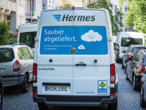 Hermes testet derzeit mit Volkswagen die Auslieferung mit „e-Crafter“-Elektro-Vans in Hannover und Frankfurt. (Foto: Hermes)