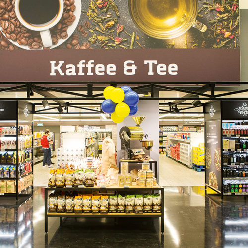 Speziell die Präsentation von Premium-Produkten wie Kaffee wurde in den neuen Märkten aufgewertet. (Foto: Metro)
