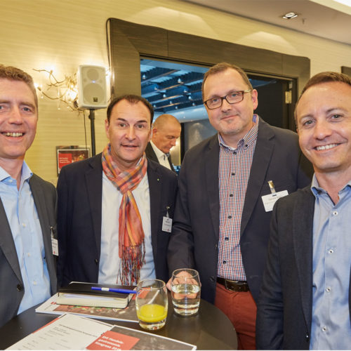 Nutzten die Pausen zum Networking: Steffen Strössenreuther (SV Schweiz AG), Moritz Poli (Coop Gastronomie), Sandro Bedin (Migros Genossenschafts-Bund und Martin Wasserfallen (Coop Gastronomie)