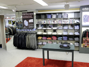 Das Modehaus Schödlbauer ist mit seinem Webshop hemden-meister.de so erfolgreich, dass es den Shop jetzt auch auf die Fläche geholt hat. (Foto: Schödlbauer)