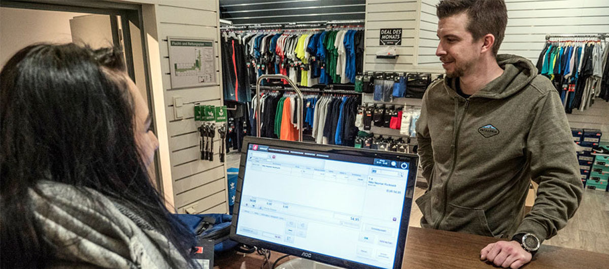Outfitter Neue Kassentechnologie von Uniorg stores+shops