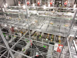 Analog zu den temperaturgeführten Bereichen ist auch im Trockensortiment die Order Picking Machinery (OPM) das logistische Kernelement.