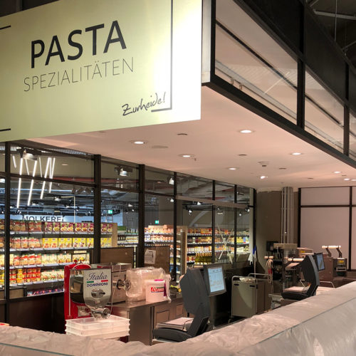 Die Pasta-Manufaktur, noch vor der Markteröffnung (Foto: Zurheide Feine Kost)